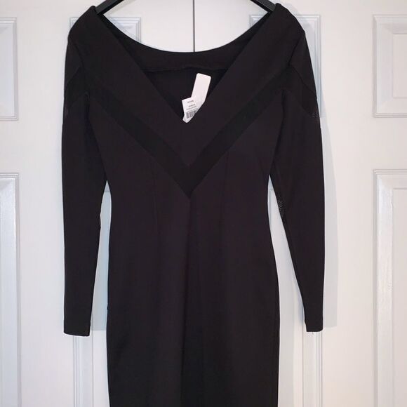 Cindy + Johnny V-Back Dress - Picture 9 of 9